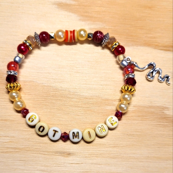 Look what you made me do- Taylor Swift Friendship Bracelet - Picture 4 of 6